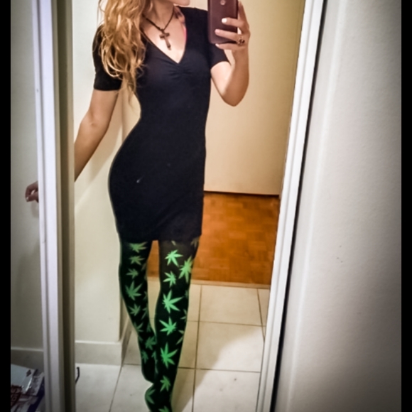 Music Legs Green Leaf Opaque Tights - Picture 2 of 3